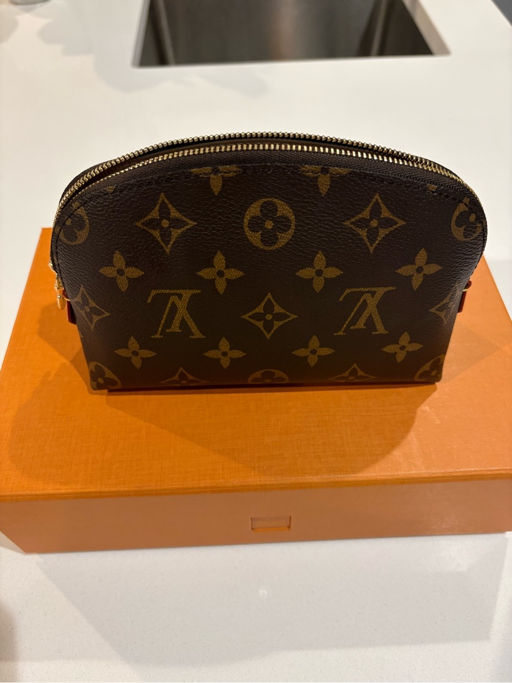 Louis Vuitton Monogram Cosmetic Pouch - Brown - Picture 2 of 5